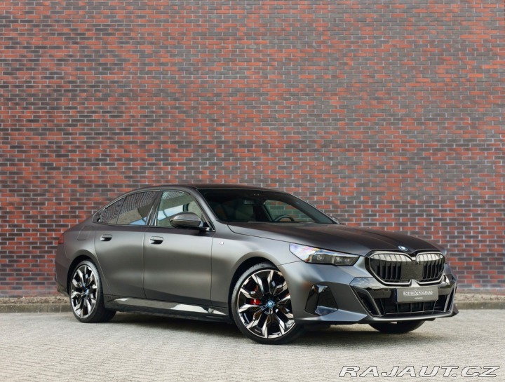 BMW 5 550e xDrive | Panoráma - 2024