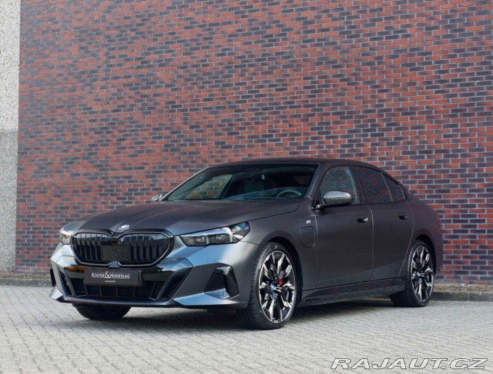 BMW 5 550e xDrive | Panoráma - 2024