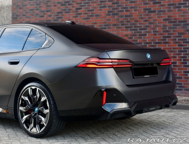 BMW 5 550e xDrive | Panoráma - 2024