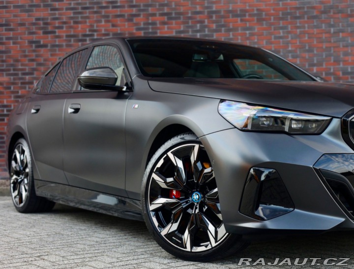 BMW 5 550e xDrive | Panoráma - 2024