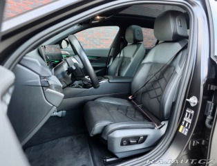 BMW 5 550e xDrive | Panoráma - 2024