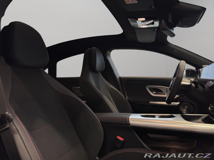 Mercedes-Benz CLA 350 4MATIC kupé 2025