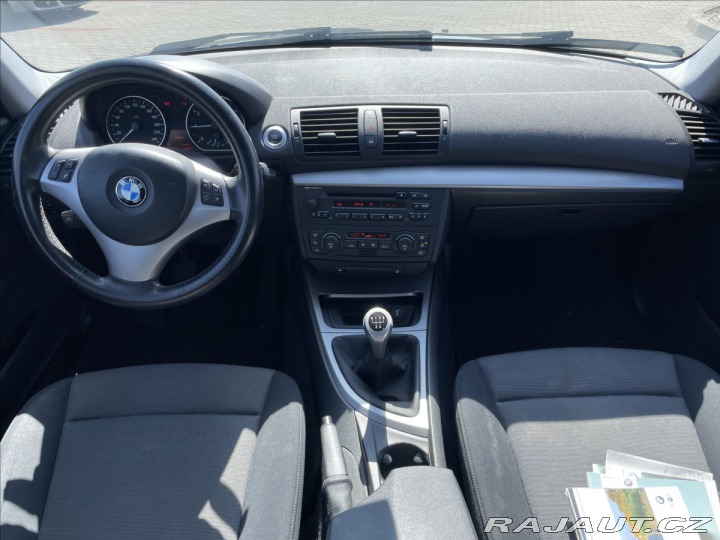 BMW 1 1,6 i 85kw Klimatronic Vý 2005