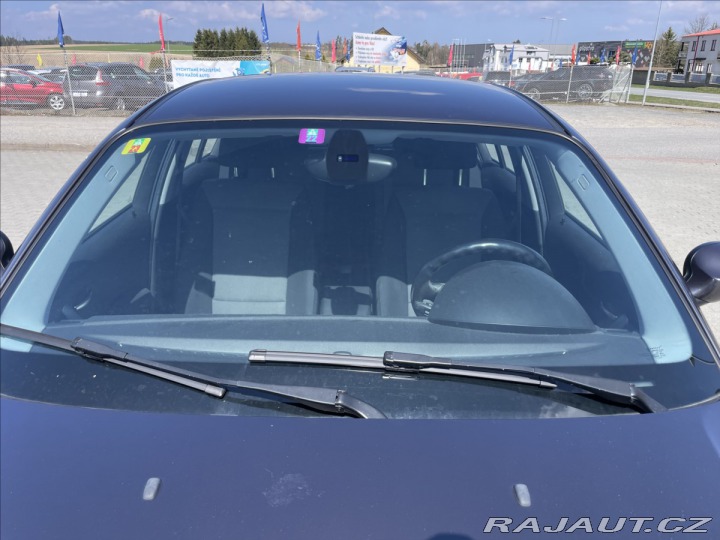 BMW 1 1,6 i 85kw Klimatronic Vý 2005