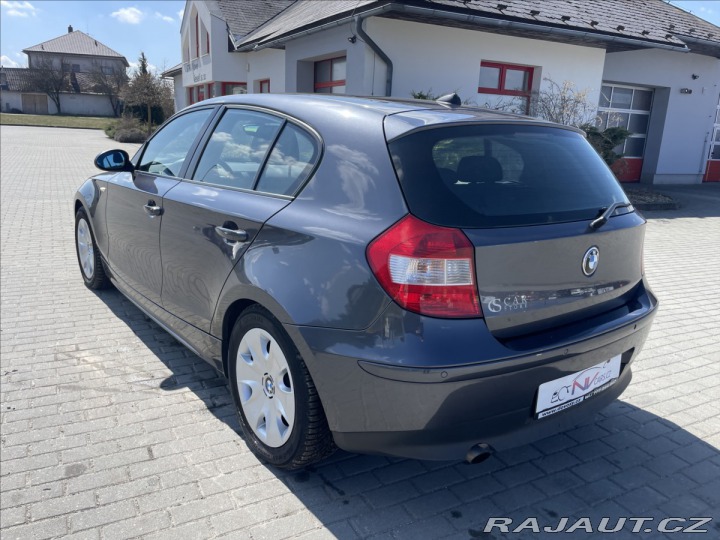 BMW 1 1,6 i 85kw Klimatronic Vý 2005