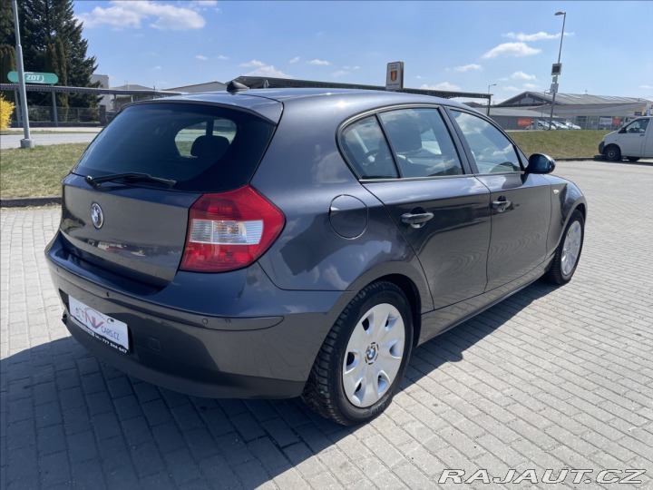 BMW 1 1,6 i 85kw Klimatronic Vý 2005