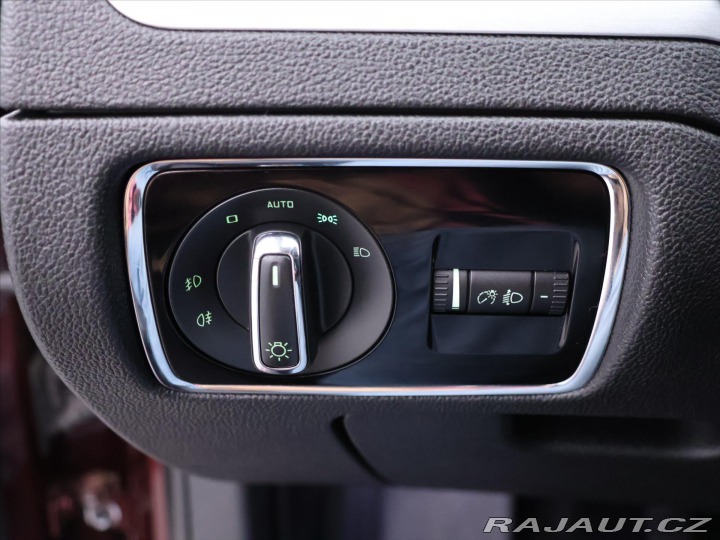 Škoda Superb 1,6 TDI 77kW MAN Ambition 2014