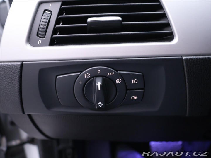 BMW 3 2.0 320i 110kW Aut. Xenon 2006