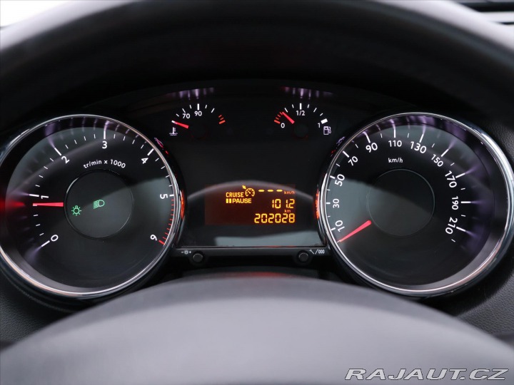 Peugeot 5008 1,6 HDI 82kW Family CZ 2012