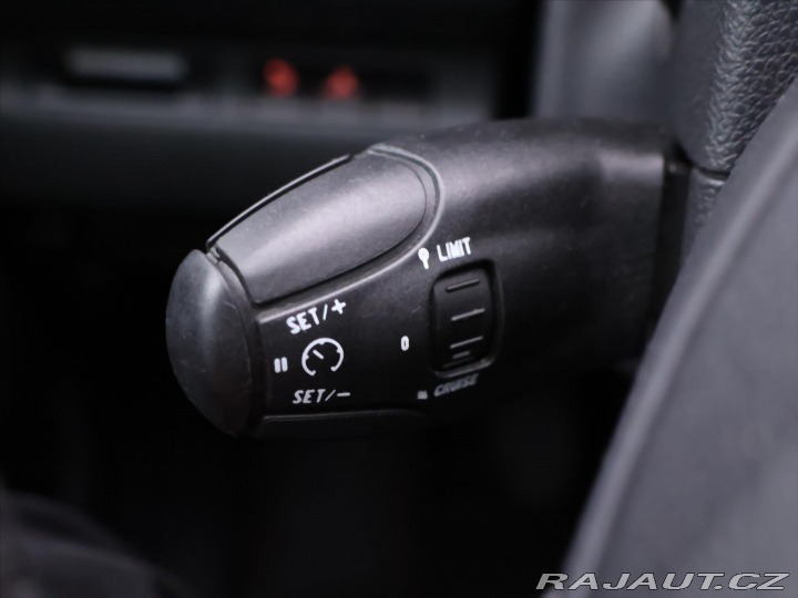 Peugeot 5008 1,6 HDI 82kW Family CZ 2012