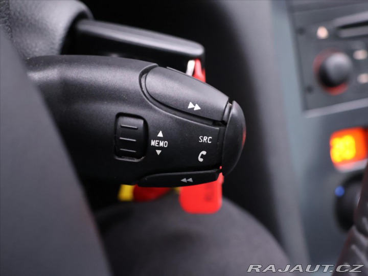 Peugeot 5008 1,6 HDI 82kW Family CZ 2012