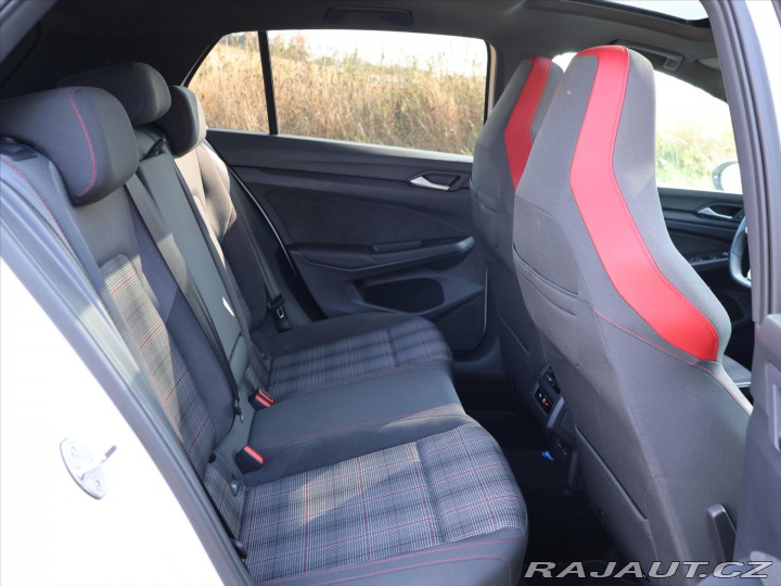 Volkswagen Golf 2,0 GTI 180kW Virtual DPH 2023