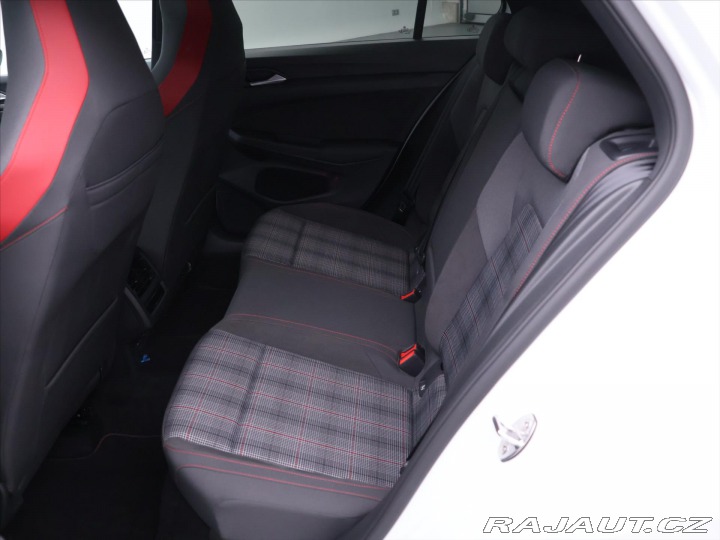 Volkswagen Golf 2,0 TSI GTI 180kW Virtual 2023