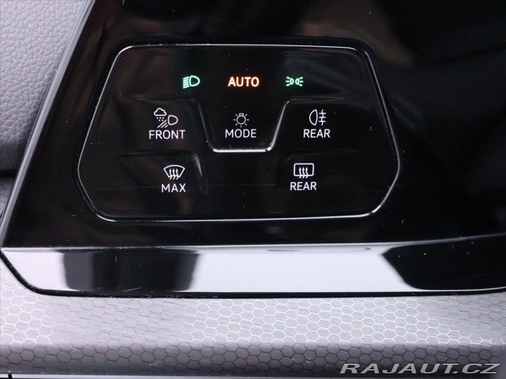 Volkswagen Golf 2,0 TSI GTI 180kW Virtual 2023