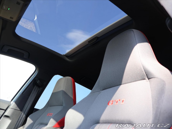 Volkswagen Golf 2,0 GTI 180kW Virtual DPH 2023