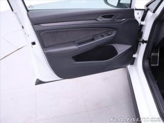 Volkswagen Golf 2,0 TSI GTI 180kW Virtual 2023