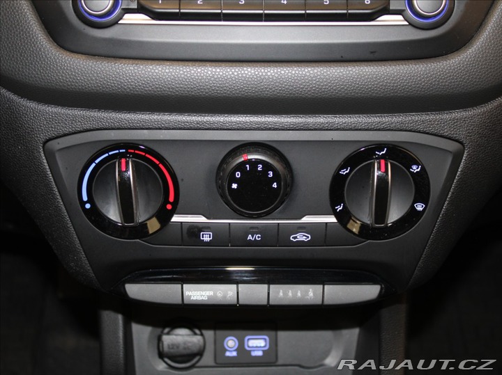 Hyundai i20 1,3 i 55kW 27200km! Výpr 2019