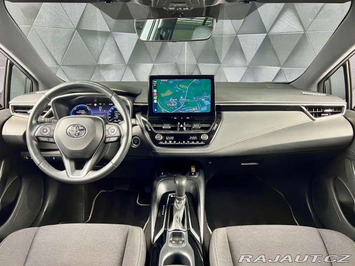 Toyota Corolla 1.8 HYBRID e-CVT COMFORT, 2024