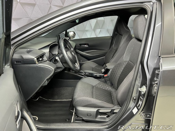 Toyota Corolla 1.8 HYBRID e-CVT COMFORT, 2024