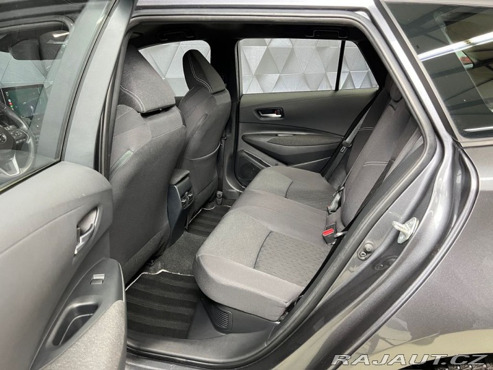 Toyota Corolla 1.8 HYBRID e-CVT COMFORT, 2024