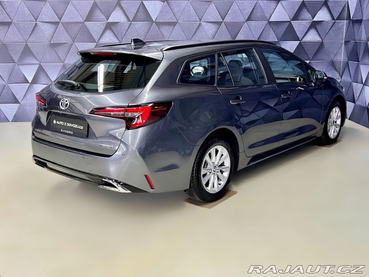 Toyota Corolla 1.8 HYBRID e-CVT COMFORT, 2024