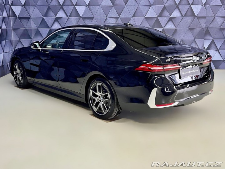 BMW Ostatní modely i5 xDrive40, H&K, LED 2026