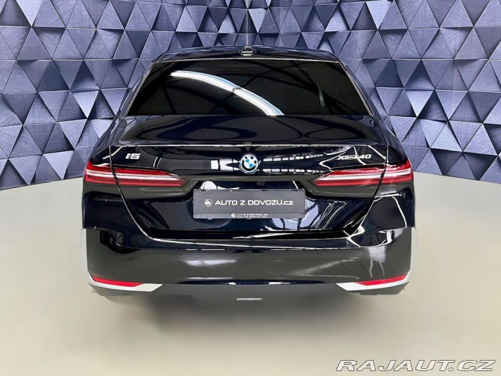 BMW Ostatní modely i5 xDrive40, H&K, LED 2026