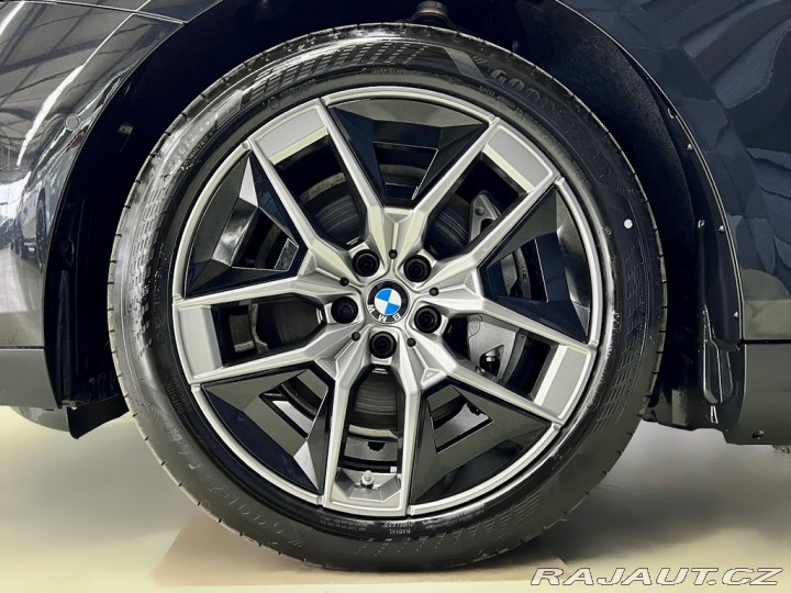 BMW Ostatní modely i5 xDrive40, H&K, LED 2026