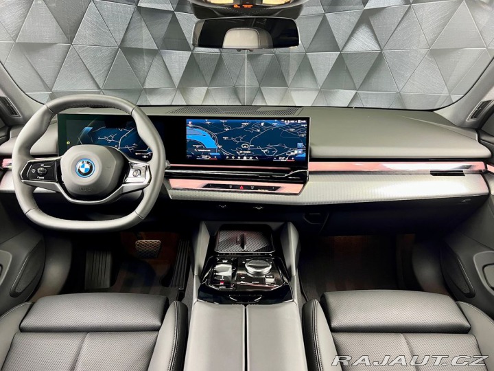 BMW Ostatní modely i5 xDrive40, H&K, LED 2026