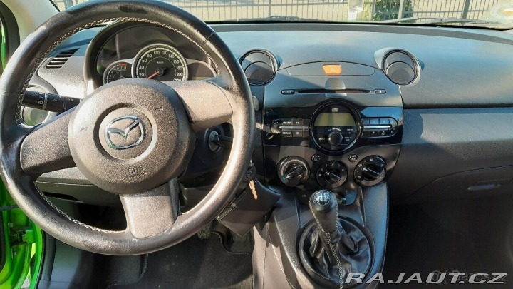Mazda 2 1,3   i 55kw 2013