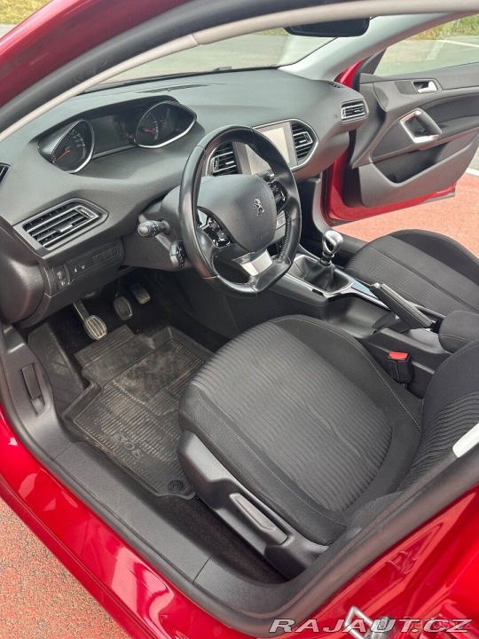 Peugeot 308 1,6   BlueHDi 88 kW 1800