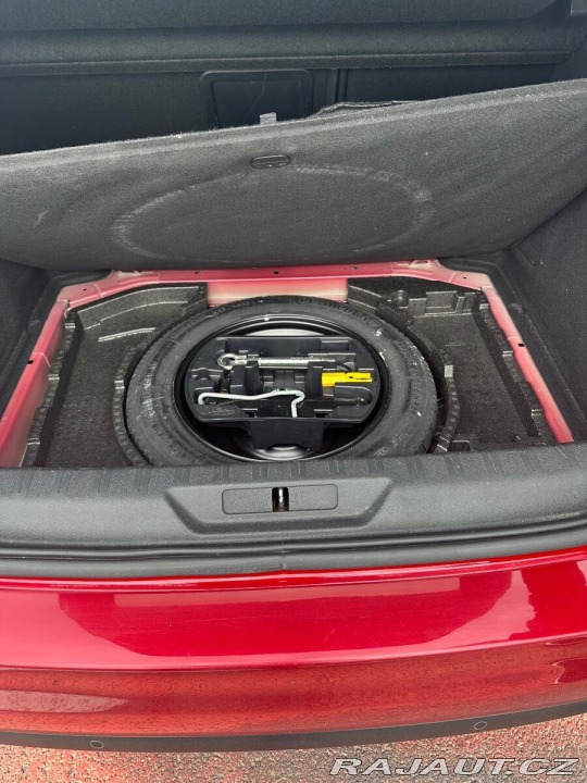 Peugeot 308 1,6   BlueHDi 88 kW 1800