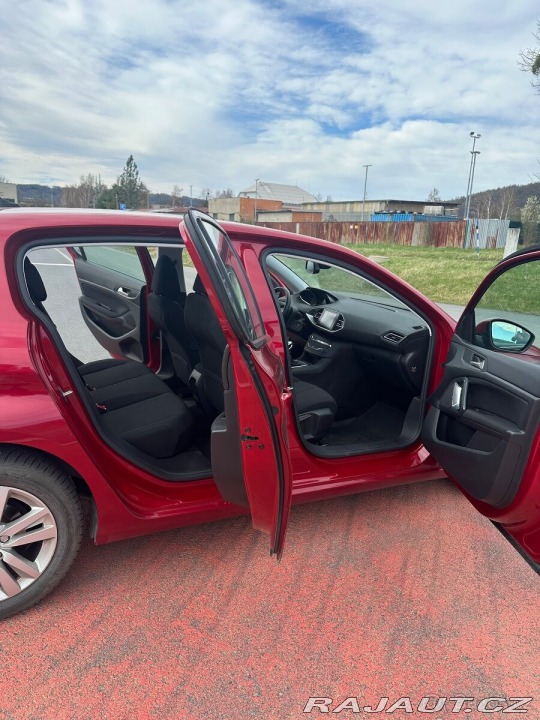 Peugeot 308 1,6   BlueHDi 88 kW 1800