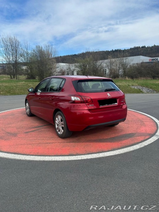 Peugeot 308 1,6   BlueHDi 88 kW 1800