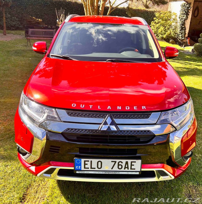 Mitsubishi Outlander PHEV , 2,4L