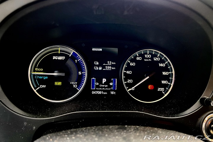 Mitsubishi Outlander PHEV , 2,4L 2020