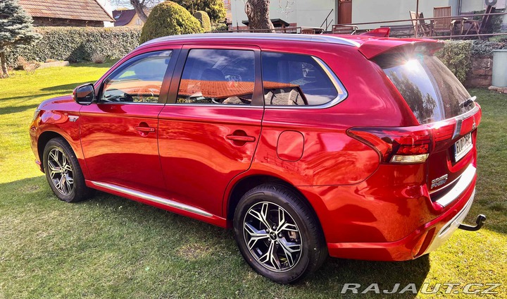 Mitsubishi Outlander PHEV , 2,4L 2020