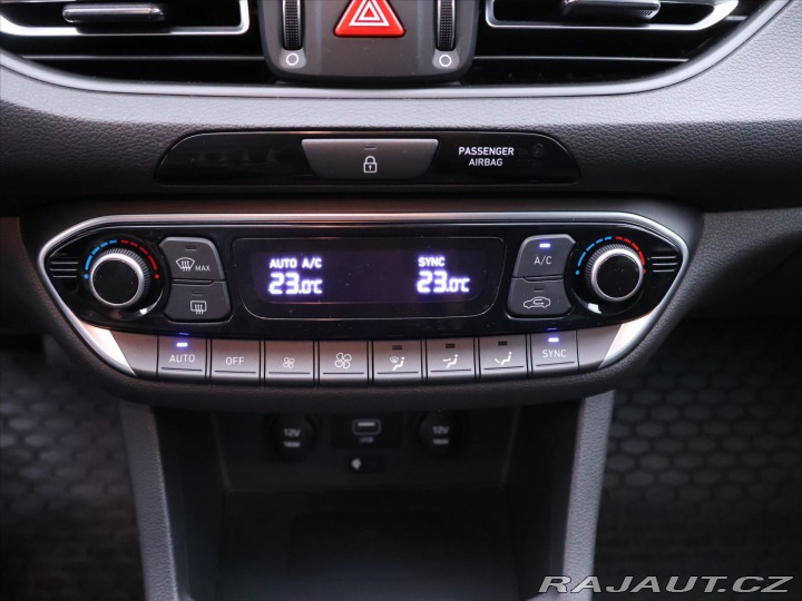 Hyundai i30 1,5 T-GDI 117kW CZ 1.Maj. 2022