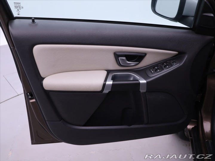 Volvo XC90 2,4 D5 147kW AWD Summum 7 2014