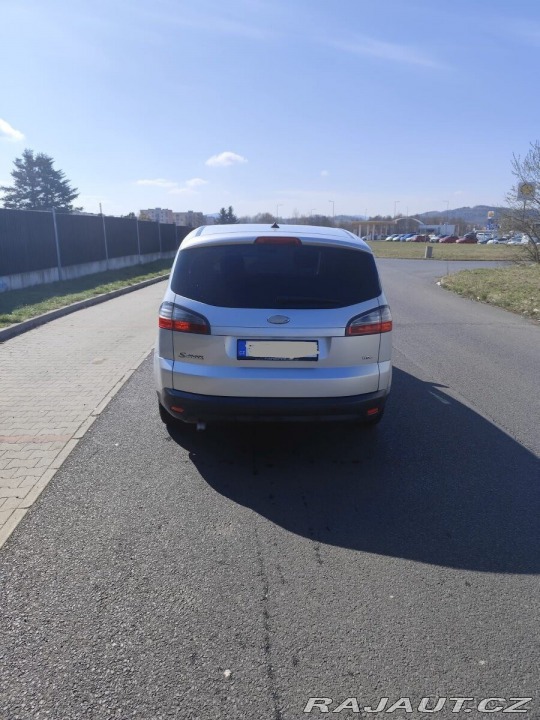 Ford S-MAX 2,0   TDCi ,103 kw.Najeto 1800