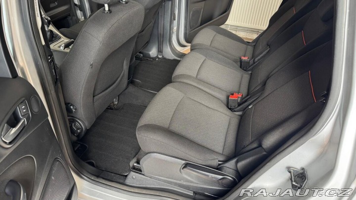 Ford S-MAX 2,0   TDCi ,103 kw.Najeto 1800