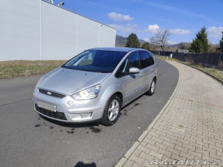Ford S-MAX 2,0   TDCi ,103 kw.Najeto 1800