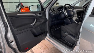 Ford S-MAX 2,0   TDCi ,103 kw.Najeto 1800