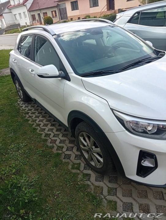 Kia Stonic 1,4 2018, 83 000 km, bí 2018