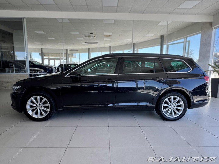 Volkswagen Passat 2,0TDI DSG 110kW*Navi*Taž 2017