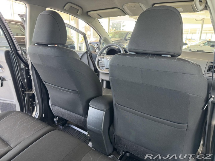 Toyota Auris 1,3VVT-i*PDC*PlnýServis*Č 2010