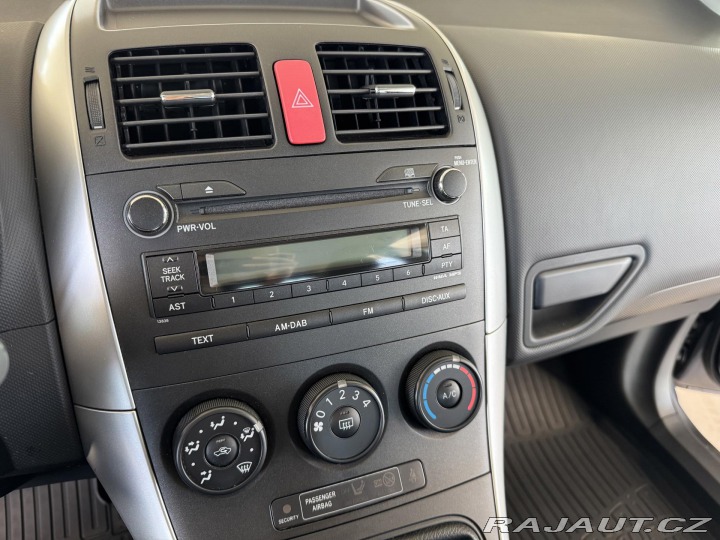 Toyota Auris 1,3VVT-i*PDC*PlnýServis*Č 2010
