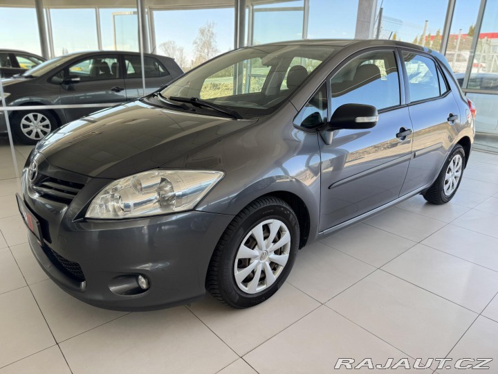 Toyota Auris 1,3VVT-i*PDC*PlnýServis*Č 2010
