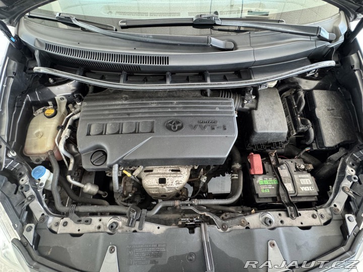 Toyota Auris 1,3VVT-i*PDC*PlnýServis*Č 2010