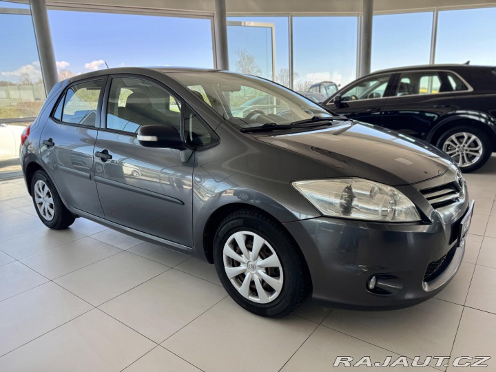 Toyota Auris 1,3VVT-i*PDC*PlnýServis*Č 2010